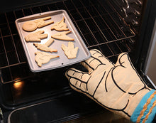 Load image into Gallery viewer, Star Trek Spock Oven Mitt
