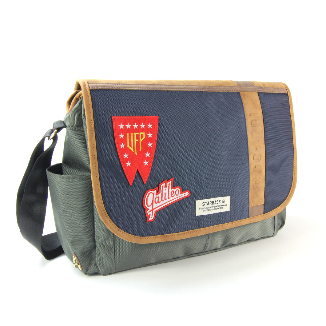 Universal Traveler Messenger Bag