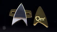 Load image into Gallery viewer, Star Trek: Voyager Communicator Badge - Front and Back
